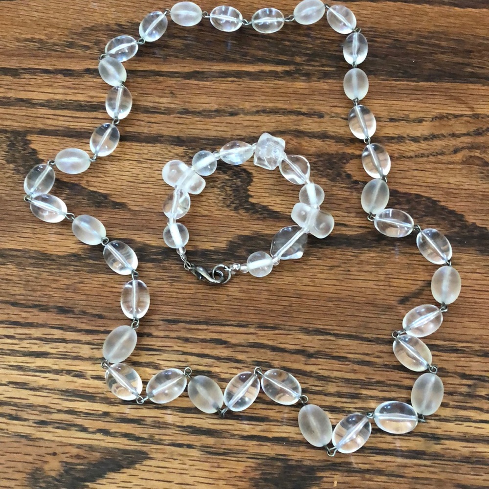 Matching set necklace and bracelet lucite material